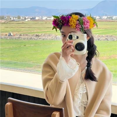 当红小花被曝深夜出入高档会所，整整一周高档私房菜馆画面流出